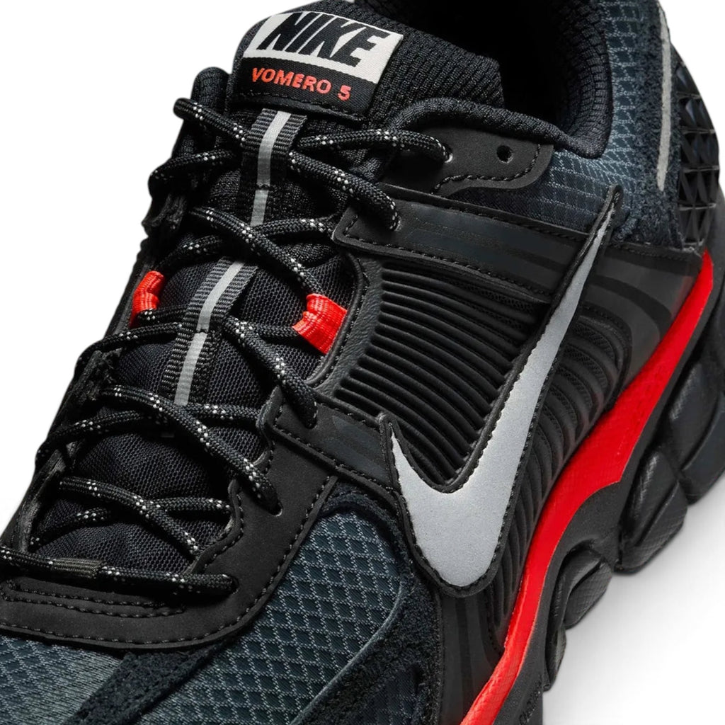 Nike Air Zoom Vomero 5 Bred