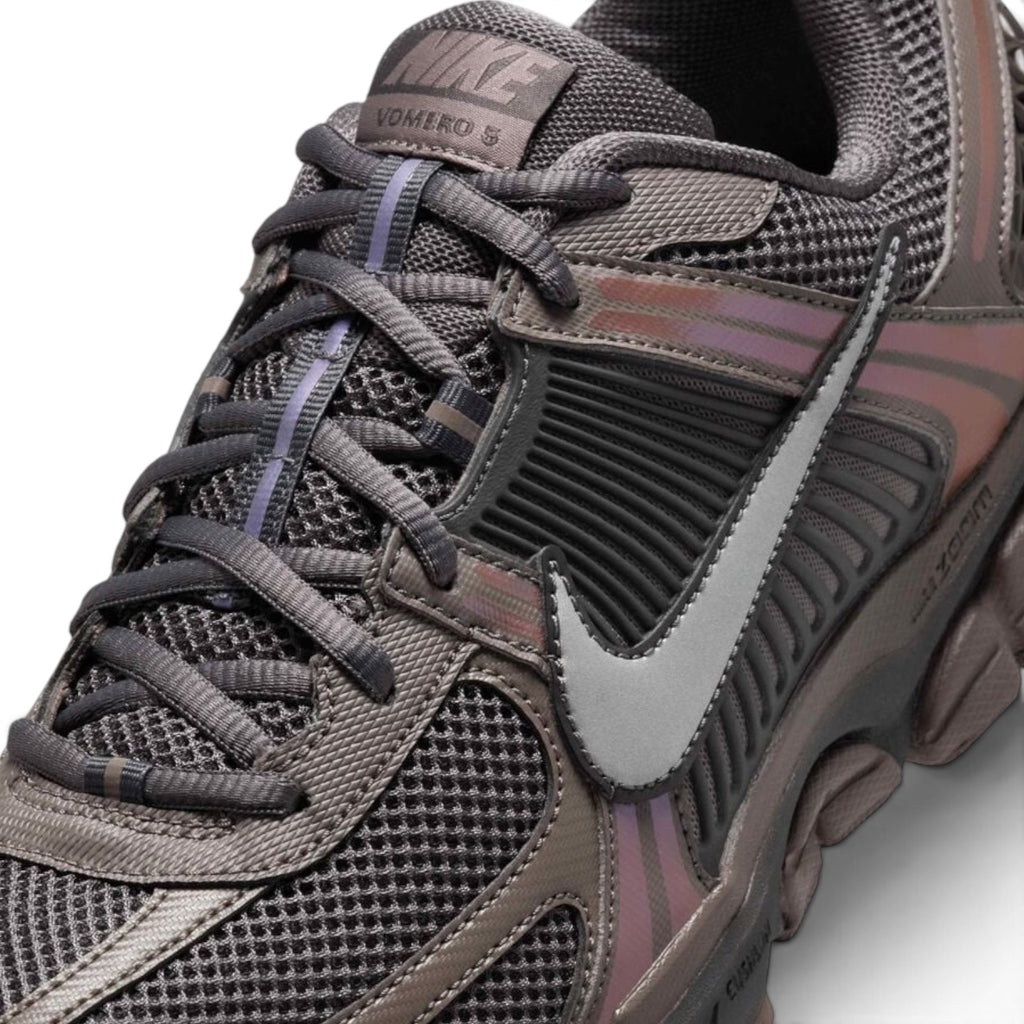 Nike Air Zoom Vomero 5 Cave Stone