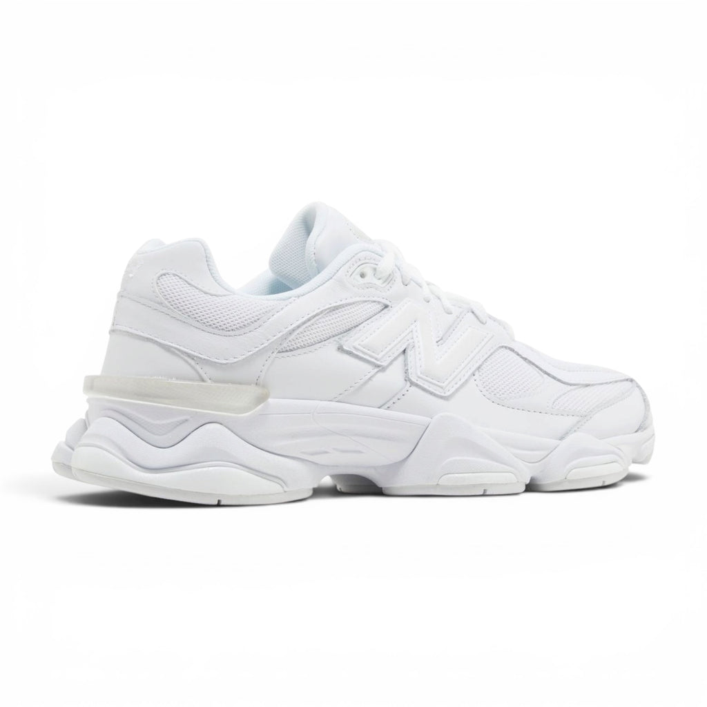 NEW BALANCE 9060 TRIPLE WHITE