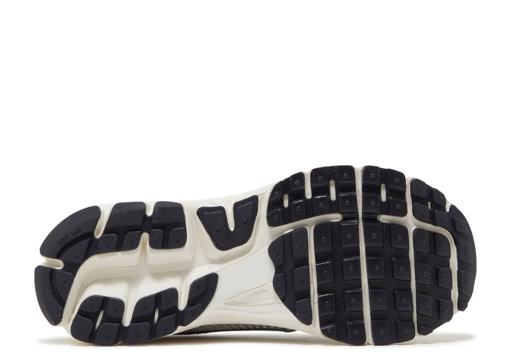 Nike Air Zoom Vomero 5 Photon Dust Metallic Silver