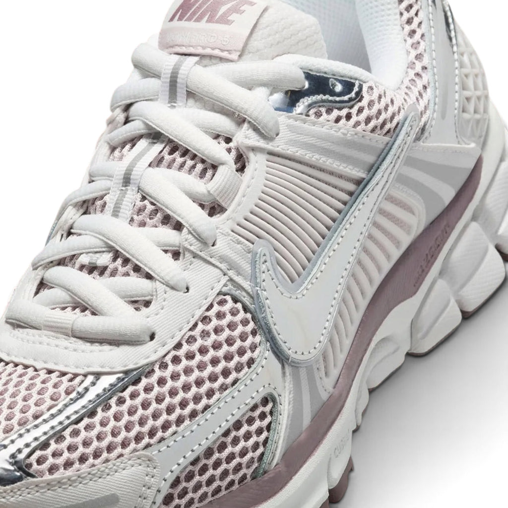 Nike Air Zoom Vomero 5 Metallic Silver Platinum Violet