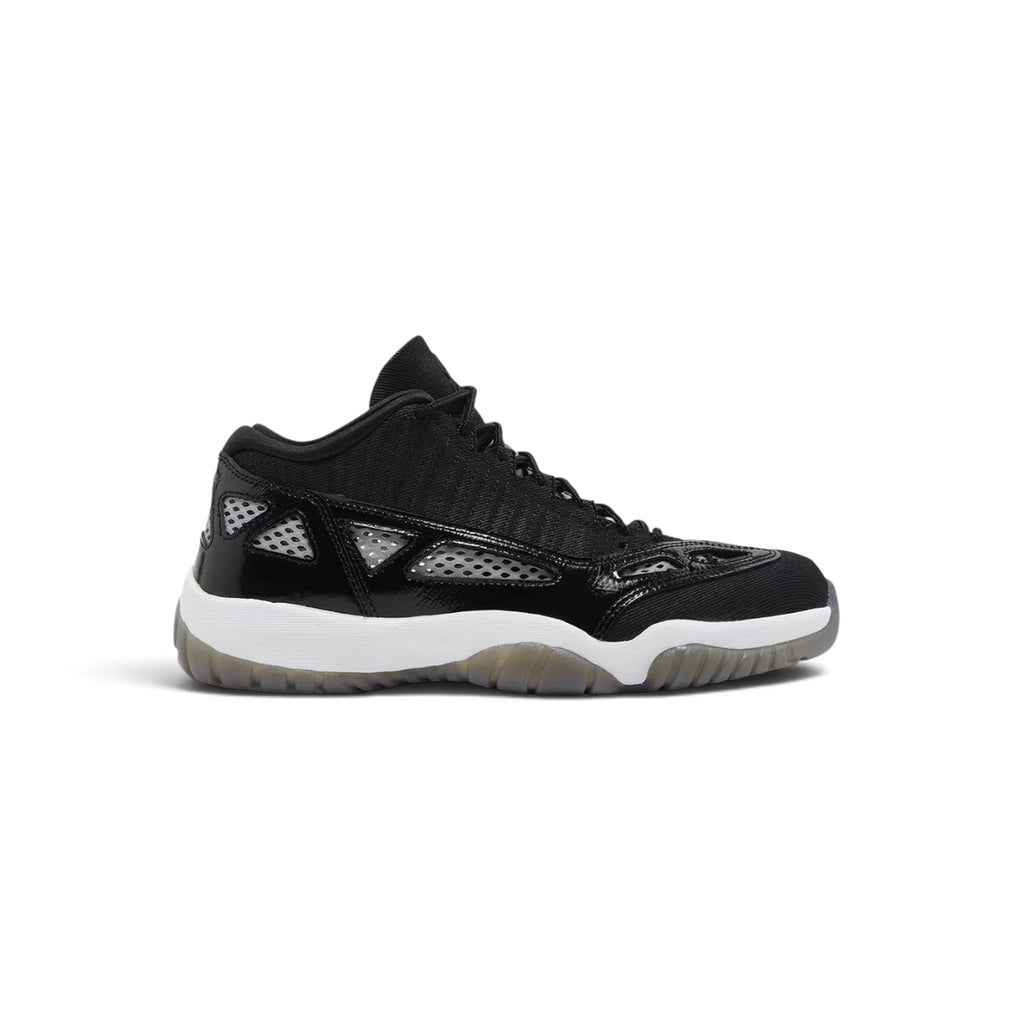 AIR JORDAN 11 LOW IE BLACK & WHITE