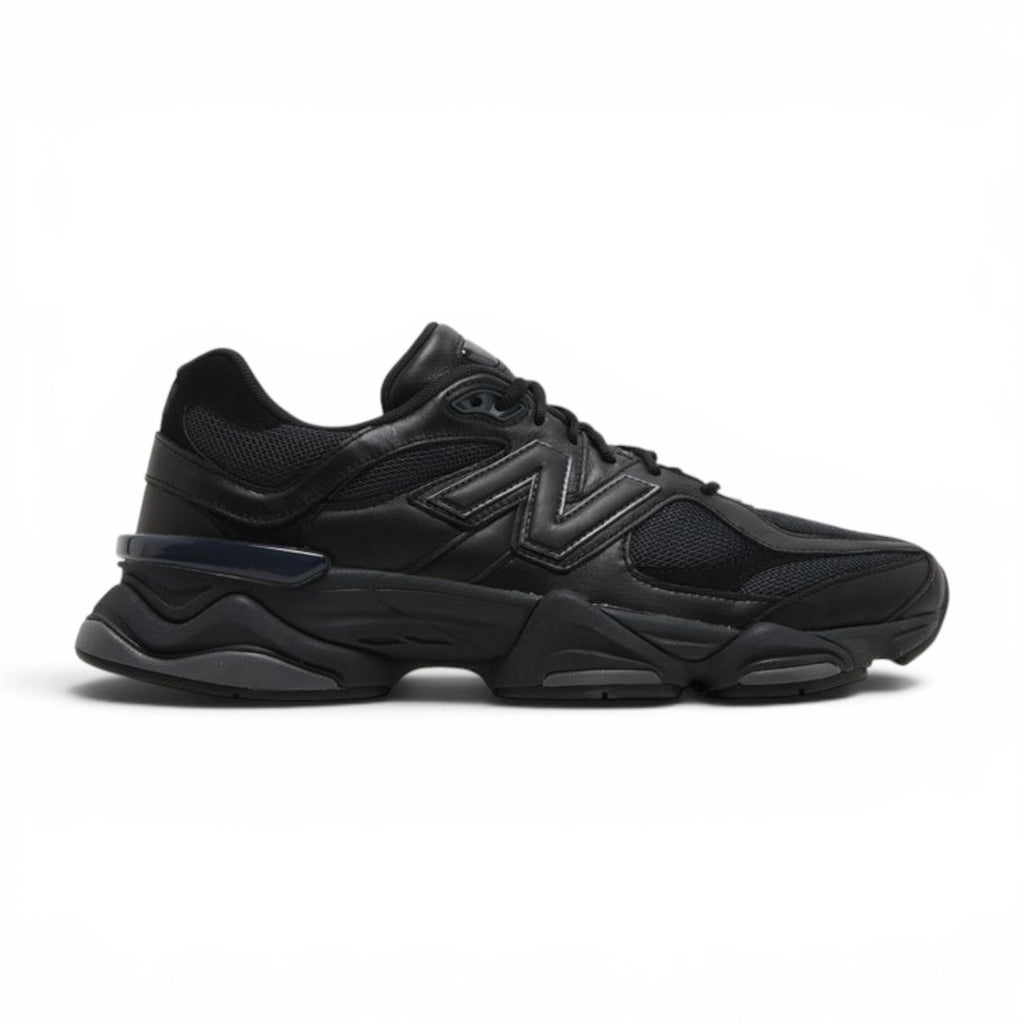 NEW BALANCE 9060 TRIPLE BLACK LEATHER