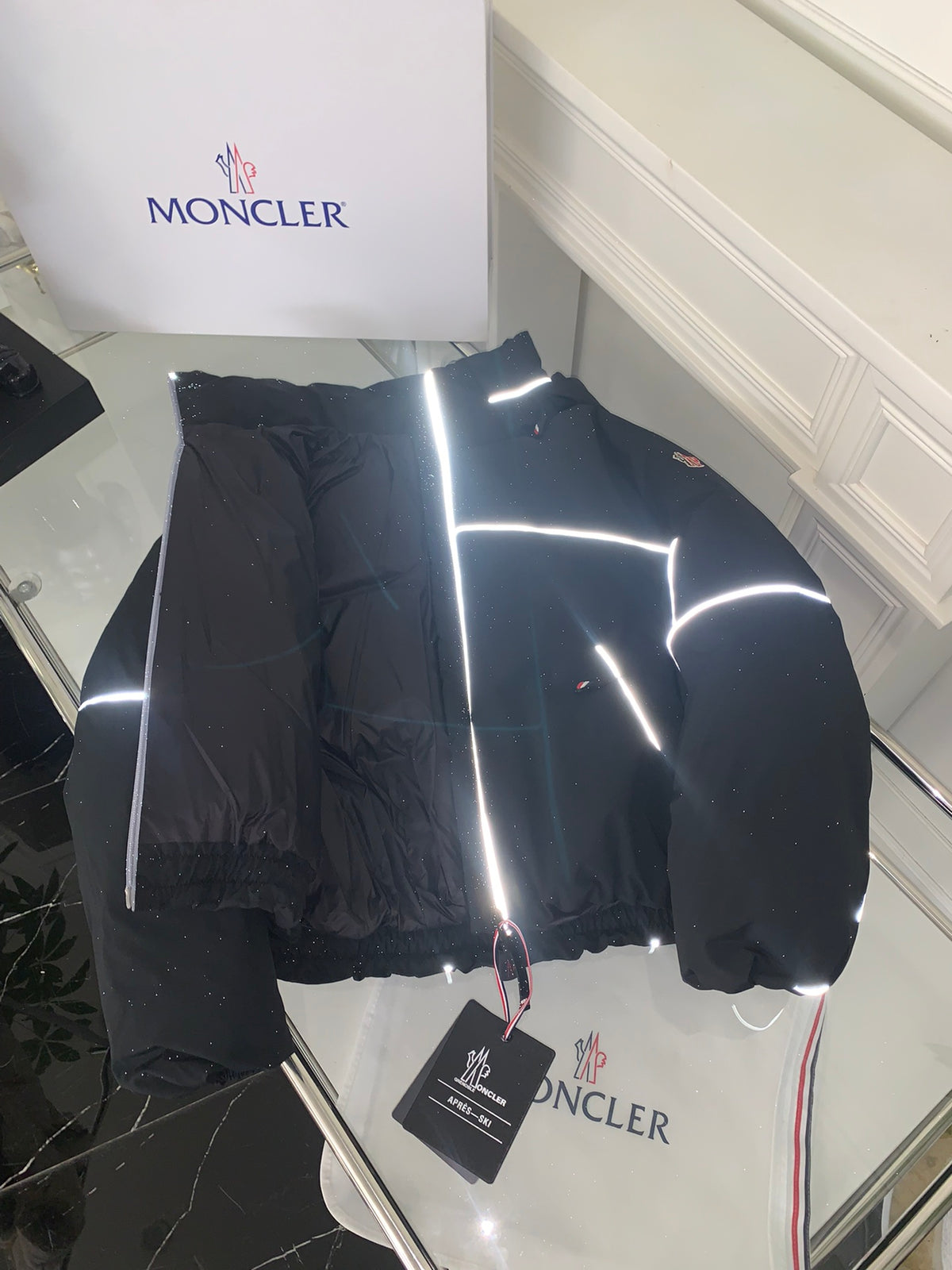 Moncler Piping Trim Short Down Jacket - Black/White