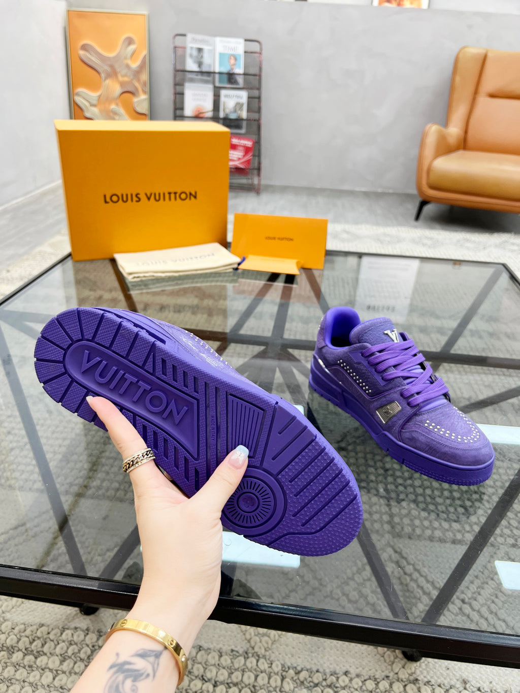 LV Trainer Sneaker Suede Strass 'Violet'