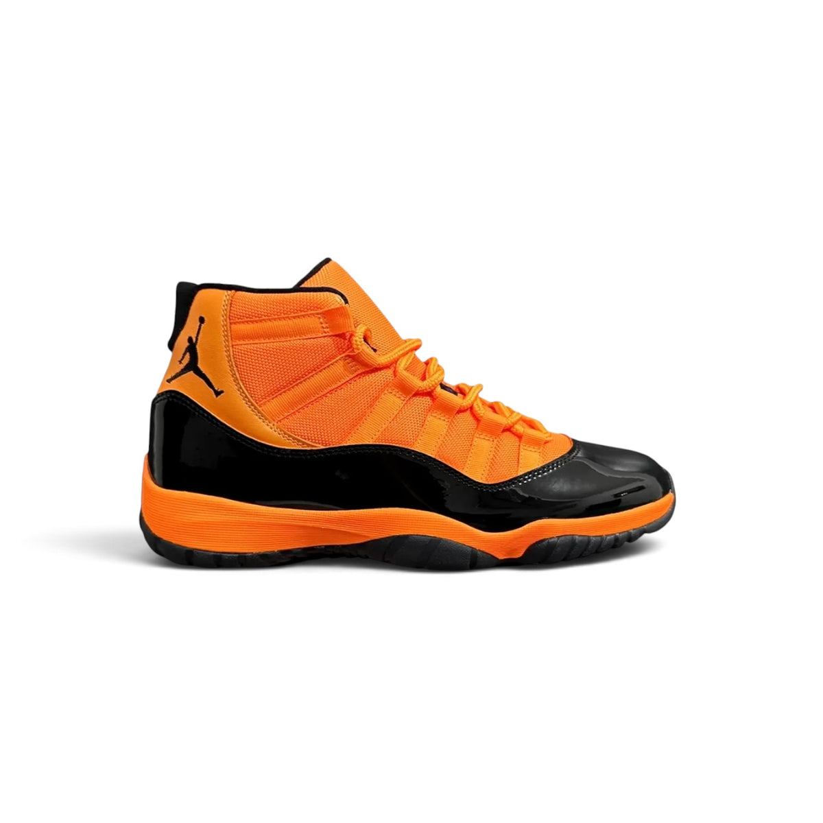 AIR JORDAN 11 ORANGE & BLACK