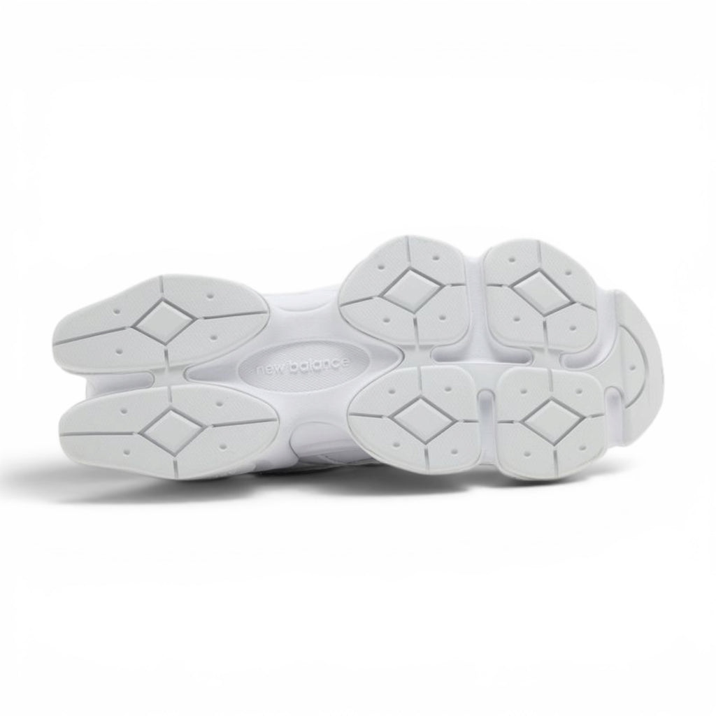 NEW BALANCE 9060 TRIPLE WHITE