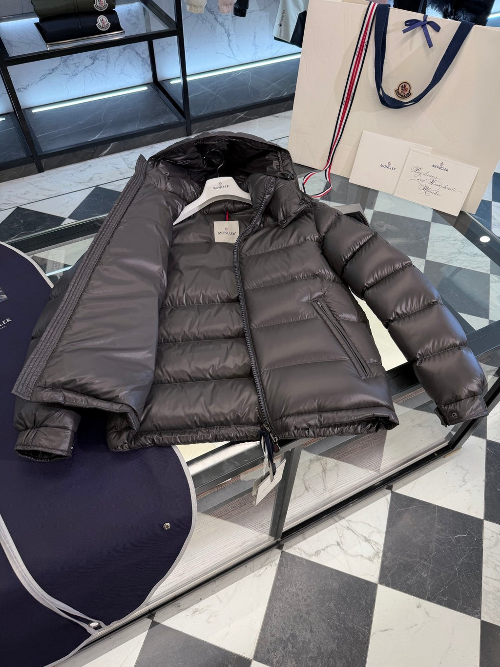 Moncler Maya Short Down Jacket - Shiny Grey