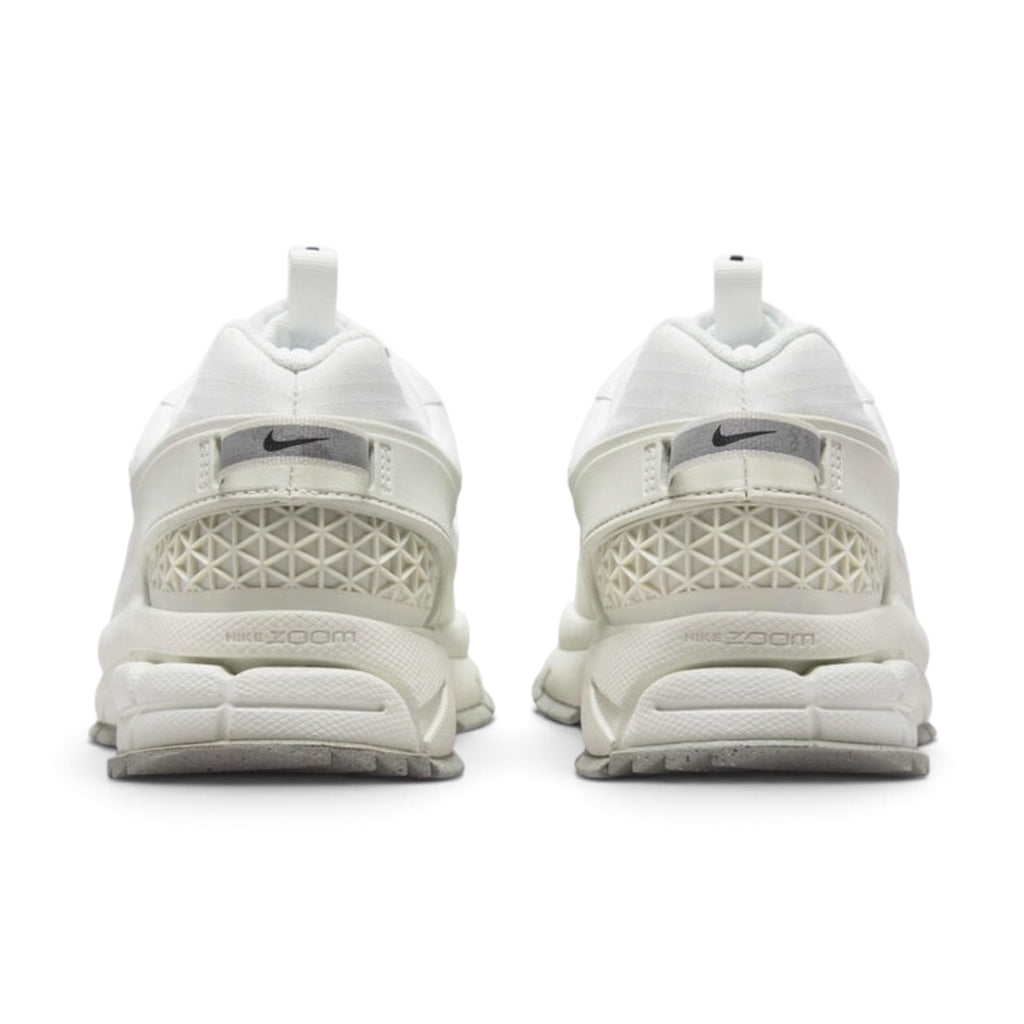 Nike Air Zoom Vomero 5 Chrome Toe