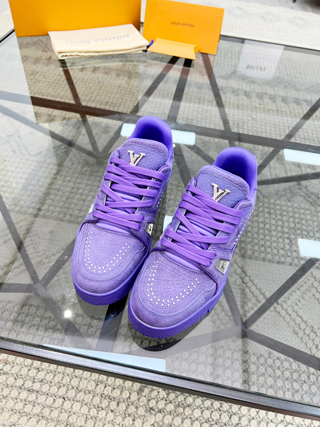 LV Trainer Sneaker Suede Strass 'Violet'