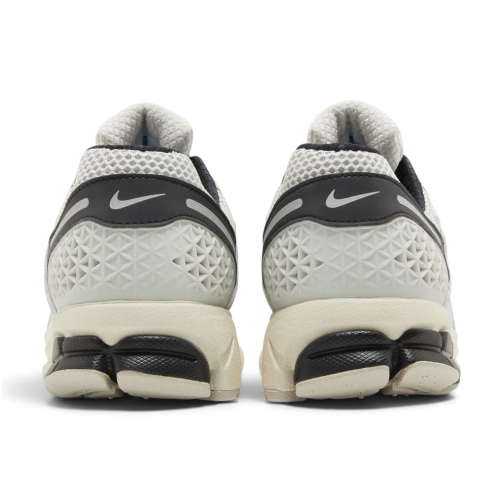 Nike Air Zoom Vomero 5 Supersonic