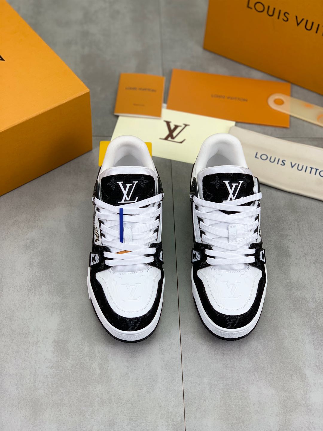 LV Trainer Sneaker 'Zebra Graphic Black White'