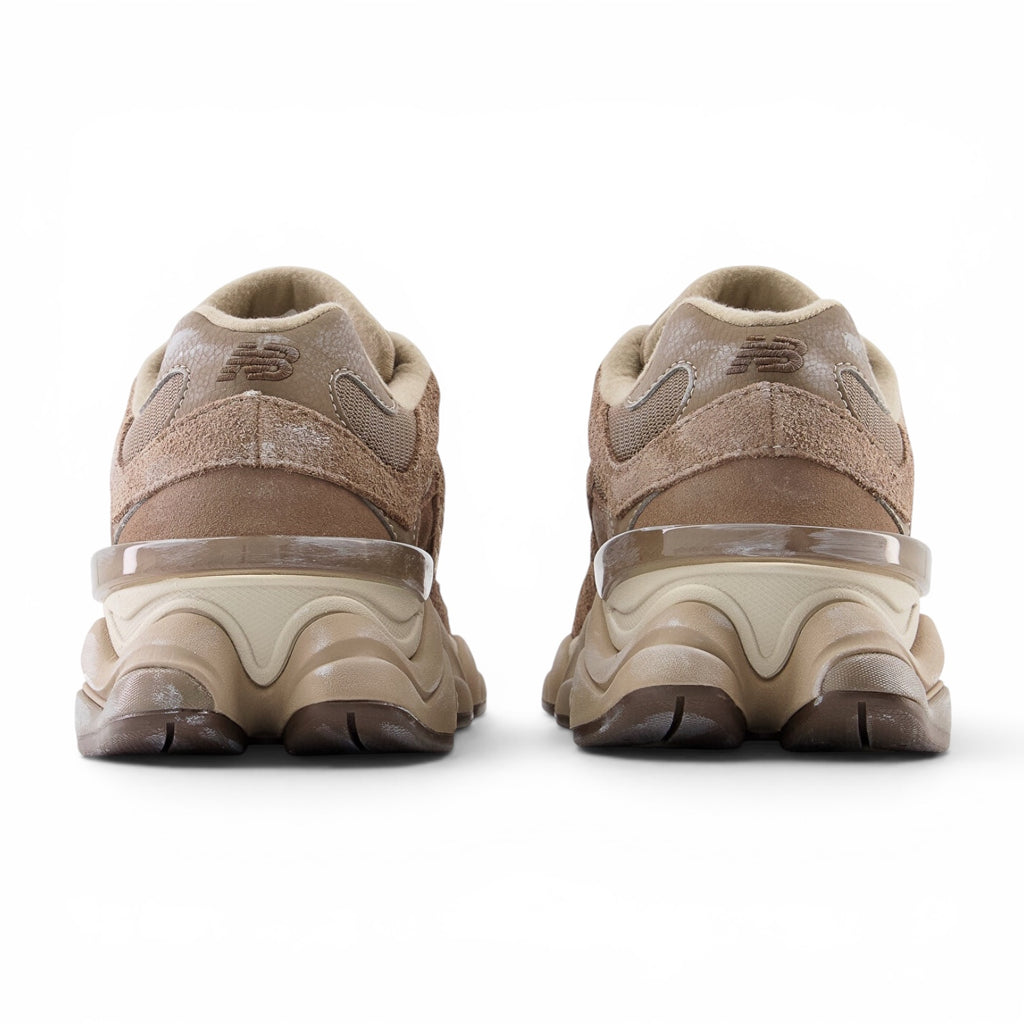 NEW BALANCE 9060 BROWN