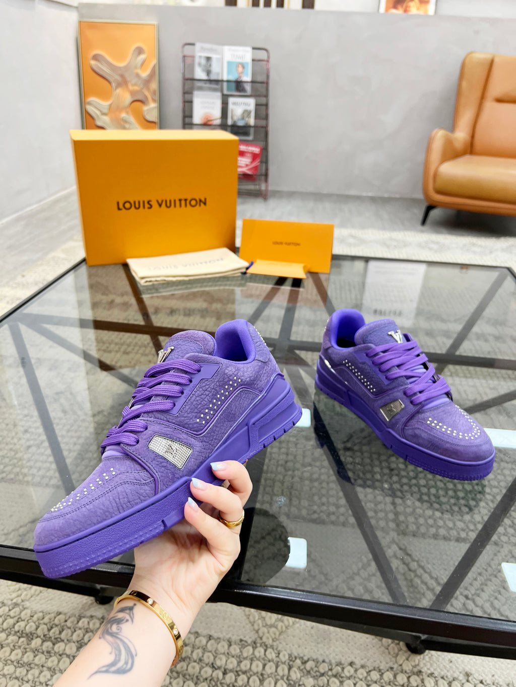 LV Trainer Sneaker Suede Strass 'Violet'
