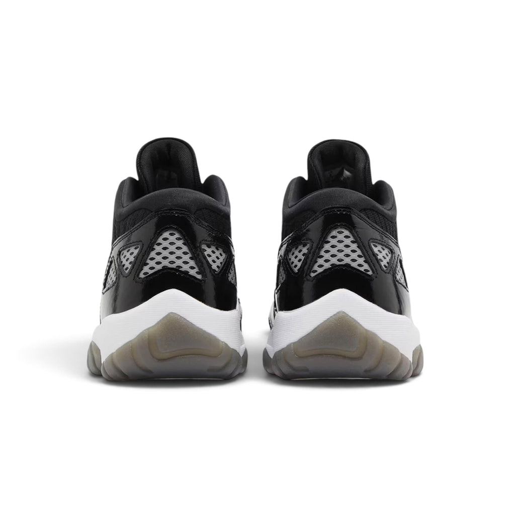 AIR JORDAN 11 LOW IE BLACK & WHITE