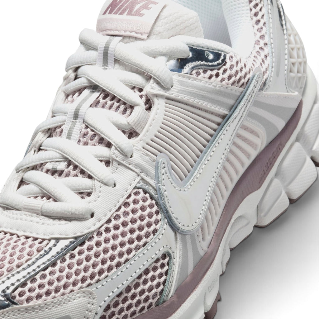 Nike Air Zoom Vomero 5 Metallic Silver Platinum Violet