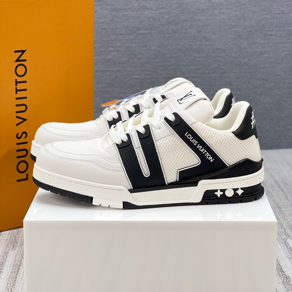 LV Trainer Sneaker 'Mesh White Black 54'