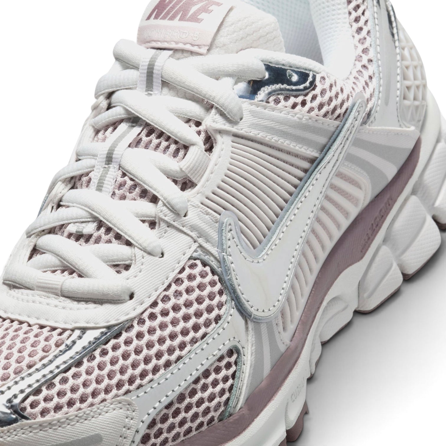 Nike Air Zoom Vomero 5 Chrome Toe